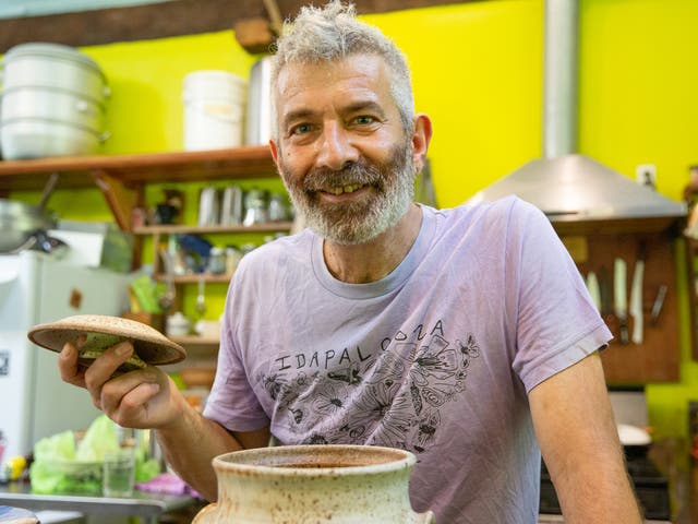 <p>Sandor Katz has been influential in bringing fermented food into public awareness </p>